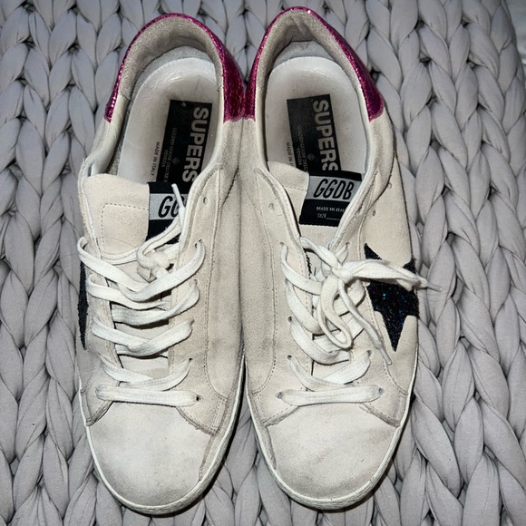 Golden Goose Shoes - Golden Goose Sneaker!